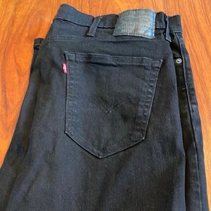 Levi 541 black jeans, straight